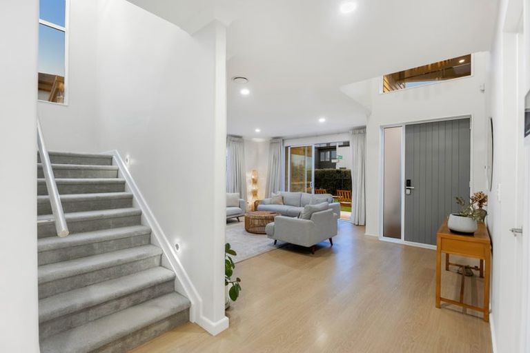 Photo of property in 11 Tawatawa Street, Long Bay, Auckland, 0630