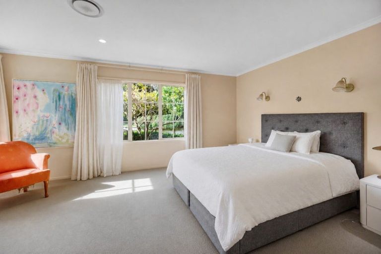 Photo of property in 51 Shelter Grove, Frankleigh Park, New Plymouth, 4310