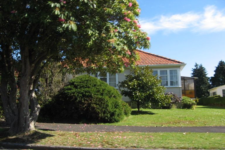 Photo of property in 11 Plympton Street, Brooklands, New Plymouth, 4310