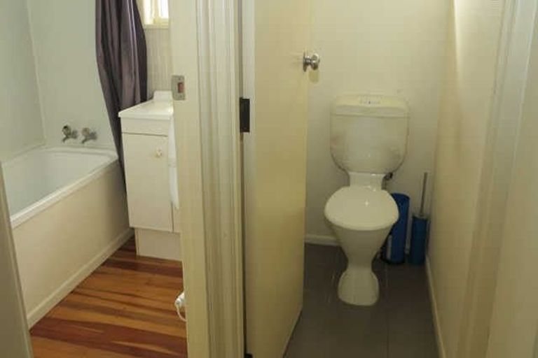 Photo of property in 1/51 Seine Road, Forrest Hill, Auckland, 0620