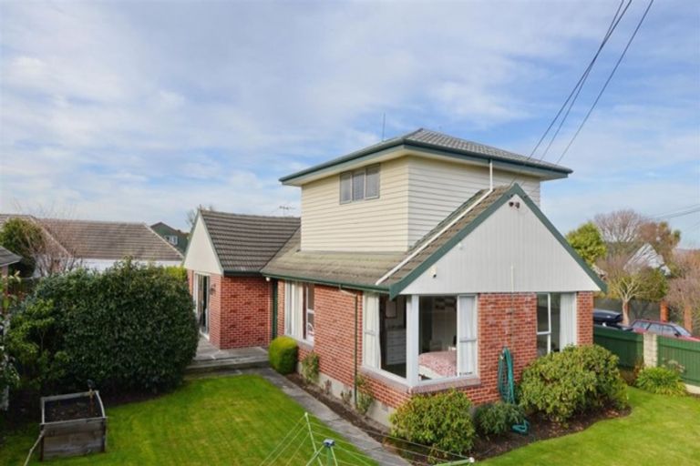 Photo of property in 14 Sevenoaks Drive, Bryndwr, Christchurch, 8053