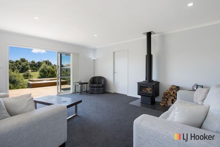 Photo of property in 38 Noble Johnston Drive, Katikati, 3129