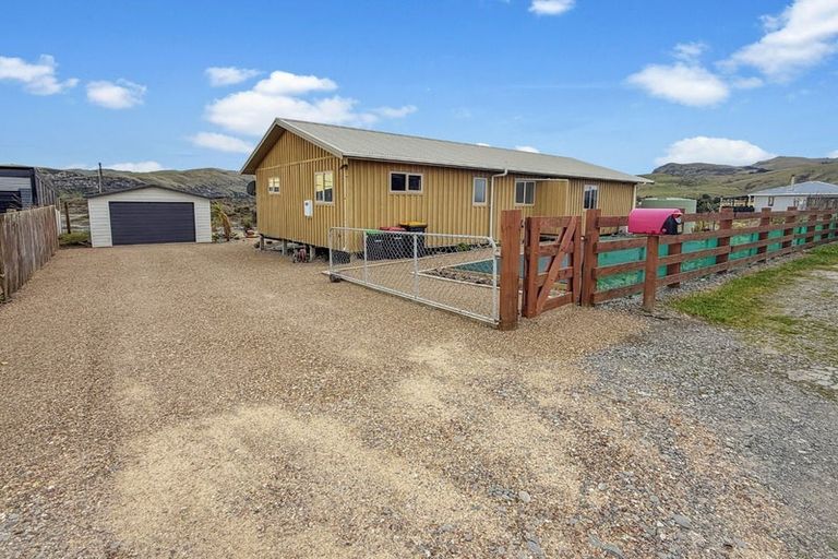 Photo of property in 50 Hillview Road, Birdlings Flat, Little River, 7591