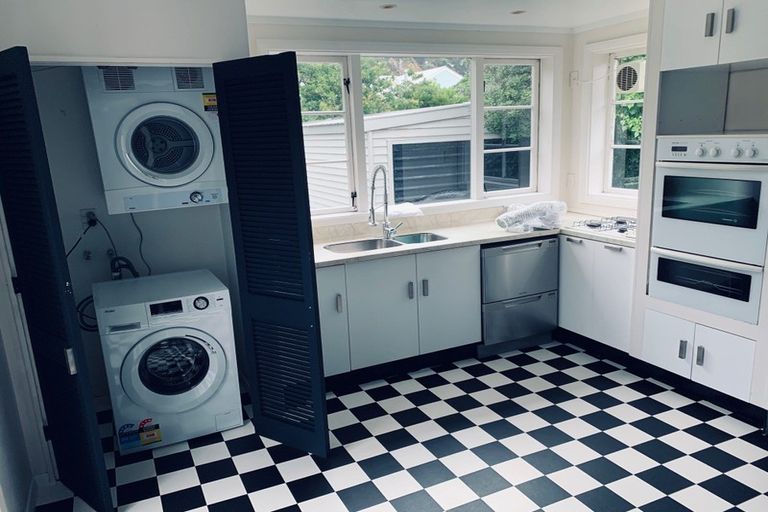 Photo of property in 14 Ventnor Street, Seatoun, Wellington, 6022