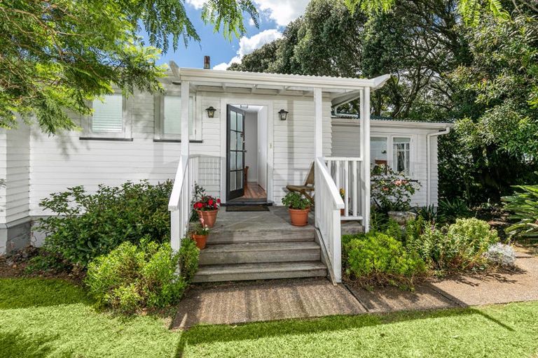 Photo of property in 40 Glenorchy Street, Glen Eden, Auckland, 0602