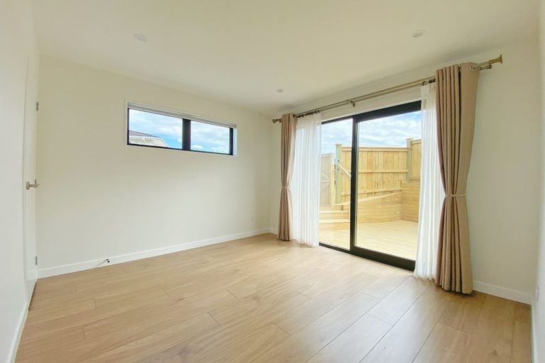 Photo of property in 37a Forrest Hill Road, Milford, Auckland, 0620