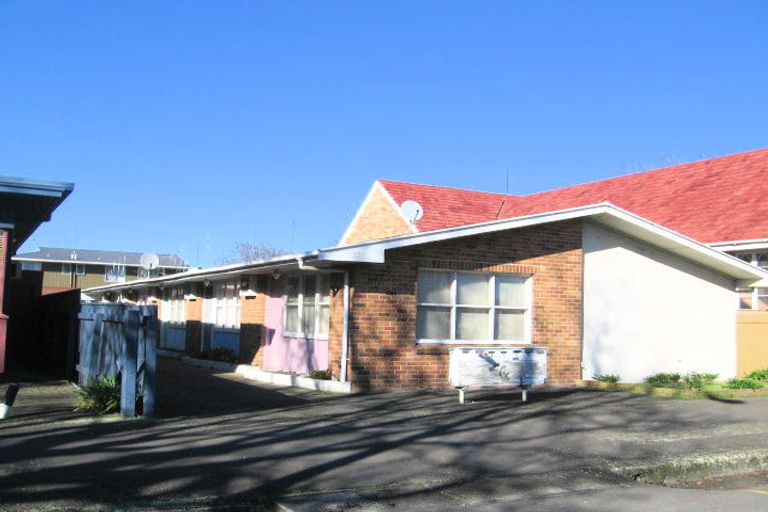 Photo of property in 230 Broadway Avenue, Palmerston North, 4414