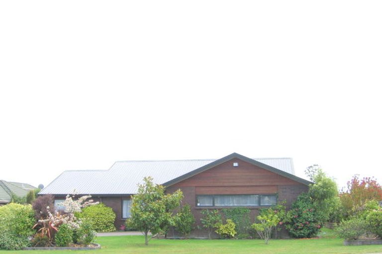 Photo of property in 34 Fairview Terrace, Waipahihi, Taupo, 3330