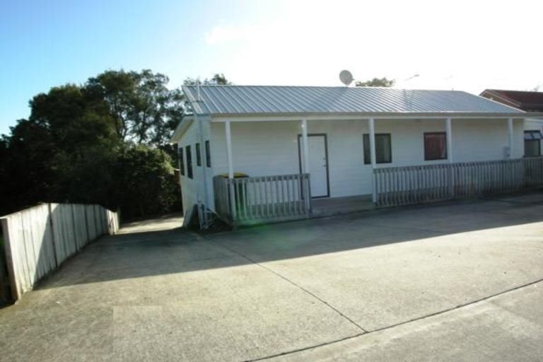 Photo of property in 50 Eugenia Rise, Totara Heights, Auckland, 2105