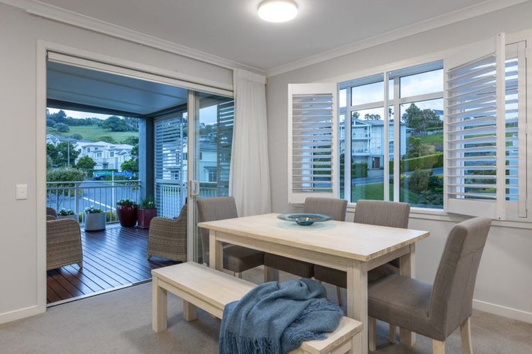 Photo of property in 74 Panorama Heights, Orewa, 0931