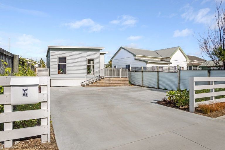 Photo of property in 58 Awapuni Road, Awapuni, Gisborne, 4010