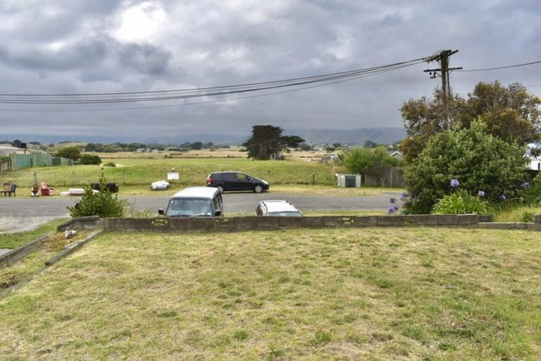 Photo of property in 39 Gawler Street, Te Horo Beach, Otaki, 5581