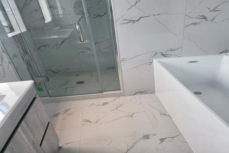 Photo of property in 3c Woodside Road, Massey, Auckland, 0614