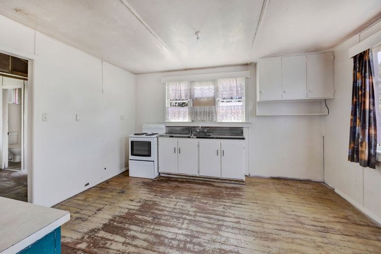 Photo of property in 33 Ngatai Street, Manaia, 4612