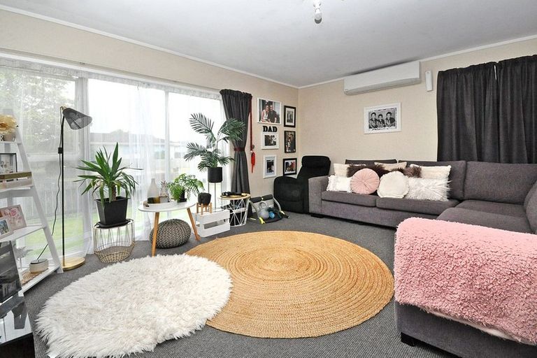 Photo of property in 9 Yearsley Place, Manurewa, Auckland, 2102