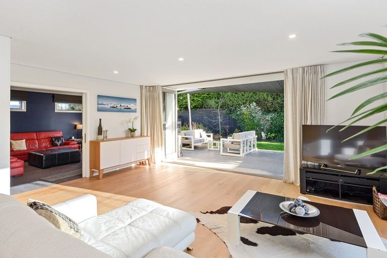 Photo of property in 37b Rossall Street, Merivale, Christchurch, 8014