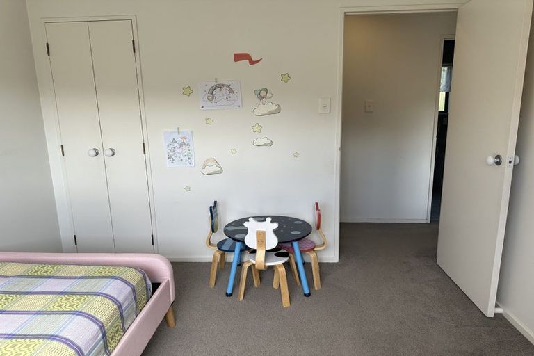 Photo of property in 1/15 Mandica Place, Sunnynook, Auckland, 0632