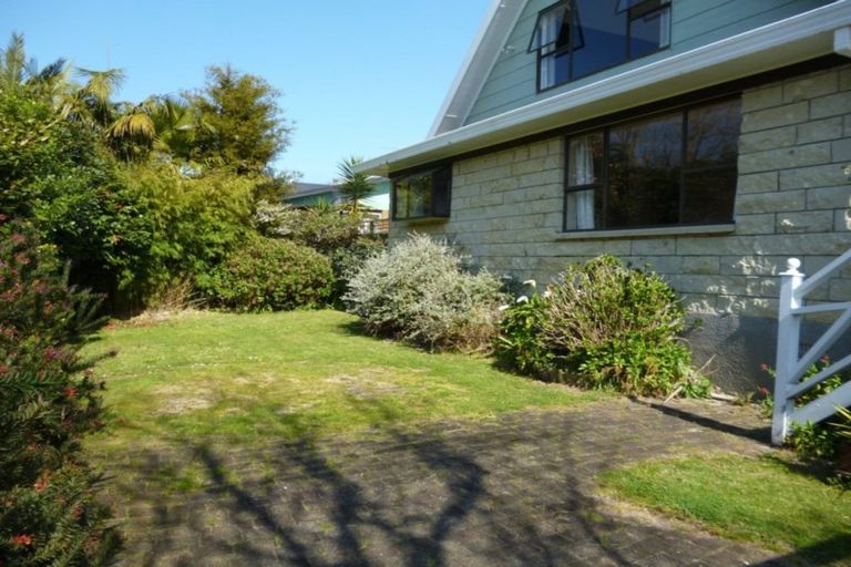 Photo of property in 1 Pohutukawa Drive, Pukete, Hamilton, 3200
