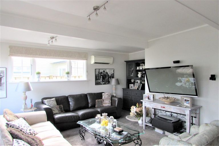 Photo of property in 35 Tama Street, Alicetown, Lower Hutt, 5010