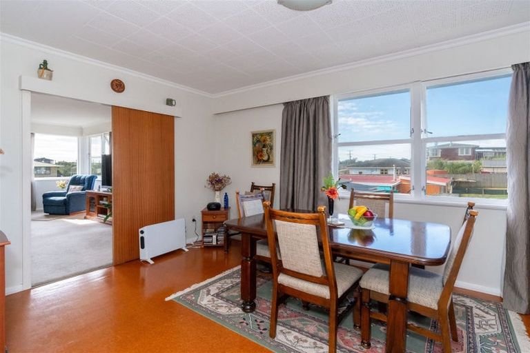 Photo of property in 74 Park Avenue, Waitarere Beach, Levin, 5510