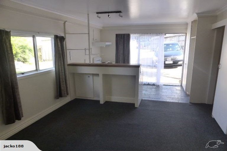 Photo of property in 1/65 Salamanca Road, Sunnynook, Auckland, 0620