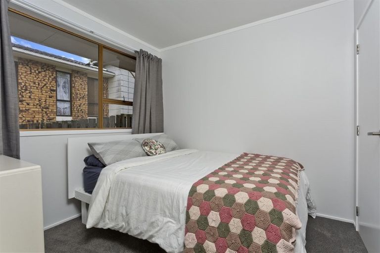 Photo of property in 2/41 Monarch Avenue, Hillcrest, Auckland, 0627