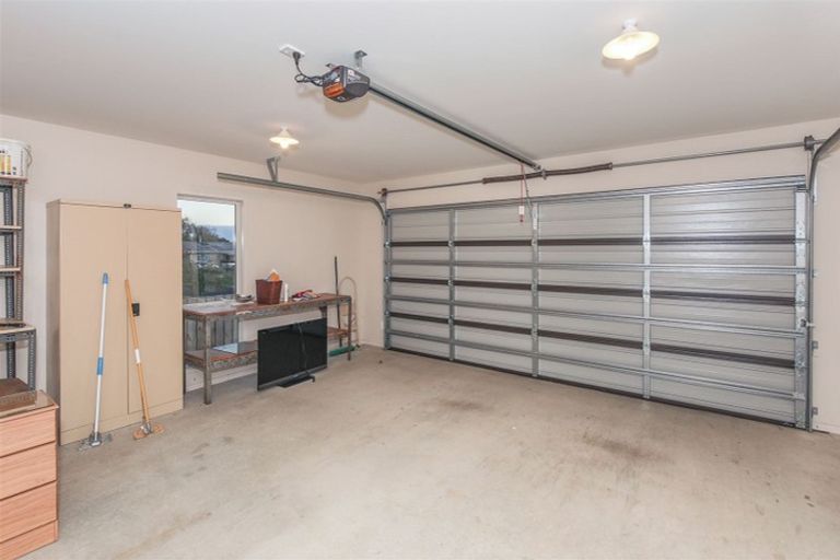 Photo of property in 14 Harlock Place, Huntly, 3700