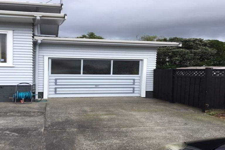 Photo of property in 300 Pakuranga Road, Pakuranga Heights, Auckland, 2010