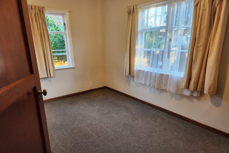 Photo of property in 4 Durham Crescent, Fairfield, Lower Hutt, 5011