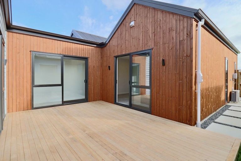 Photo of property in 11 Wagyu Lane, Karaka, 2580