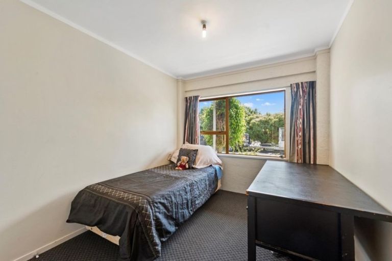 Photo of property in 25 Bellevue Road, Brookfield, Tauranga, 3110