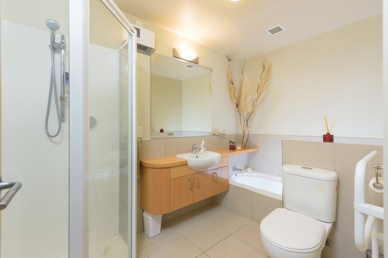 Photo of property in 3/1086 Papamoa Beach Road, Papamoa Beach, Papamoa, 3118