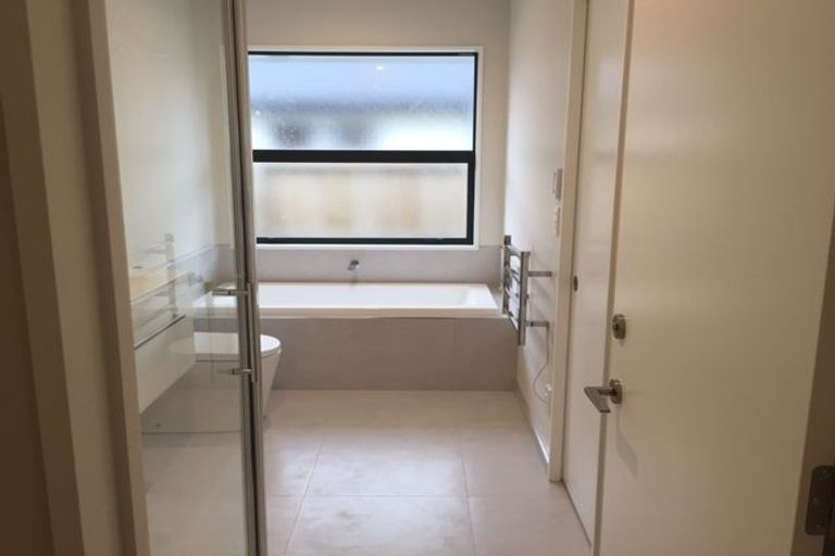 Photo of property in 6 Robalan Close, Halswell, Christchurch, 8025