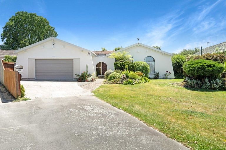 Photo of property in 15 Resolution Place, Bryndwr, Christchurch, 8053