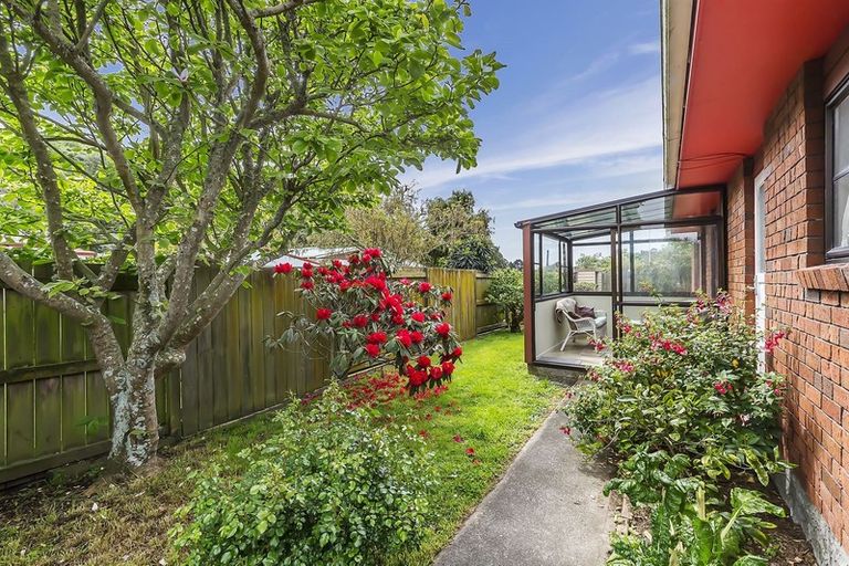 Photo of property in 85c Oxford Street, Tawa, Wellington, 5028