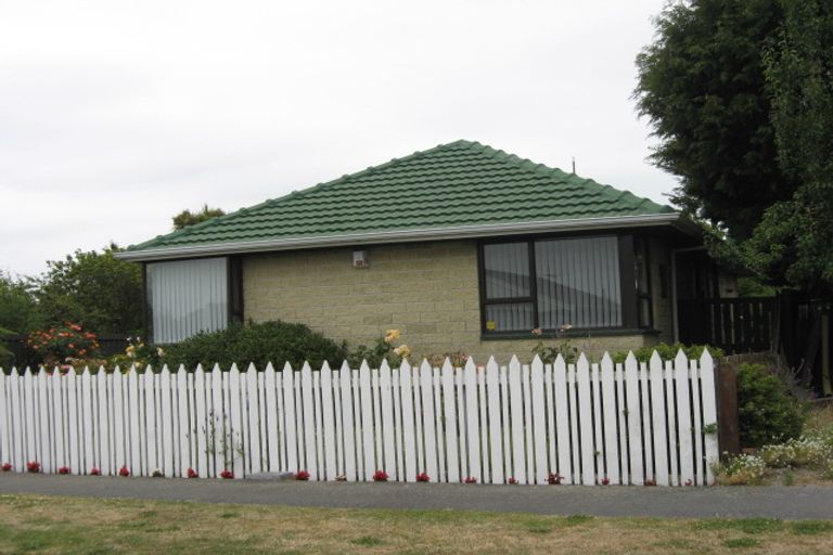 Photo of property in 11 Besant Place, Avondale, Christchurch, 8061