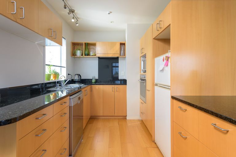 Photo of property in 3/1086 Papamoa Beach Road, Papamoa Beach, Papamoa, 3118