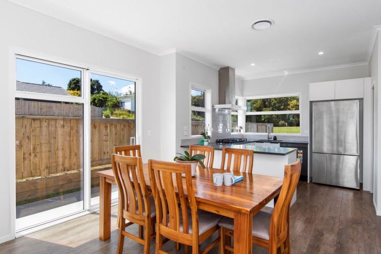 Photo of property in 45c Western Avenue, Omokoroa, 3114