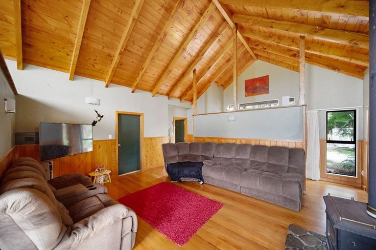 Photo of property in 22 Falls Road, Hunua, Papakura, 2583