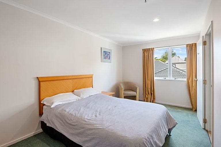 Photo of property in 23 Creyke Road, Ilam, Christchurch, 8041