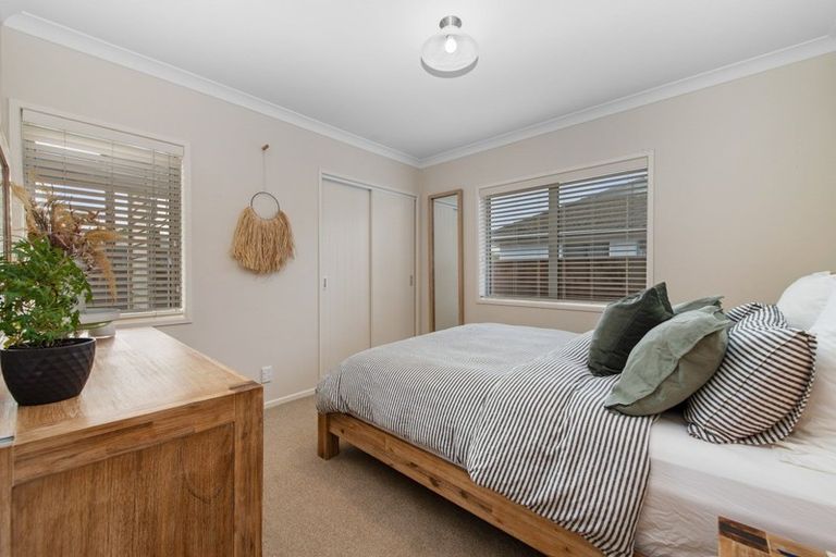 Photo of property in 15 Corlett Street, Utuhina, Rotorua, 3015