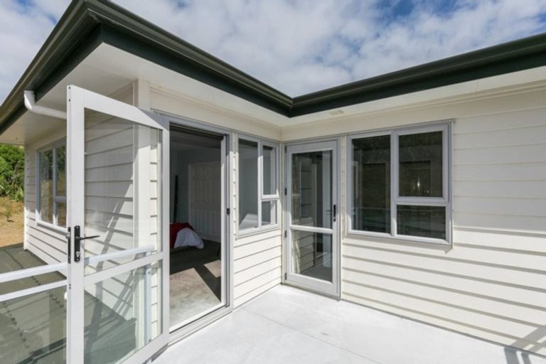 Photo of property in 11 Didsbury Grove, Churton Park, Wellington, 6037