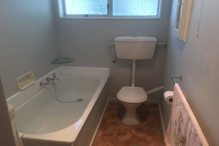 Photo of property in 1/7 Brake Street, Upper Riccarton, Christchurch, 8041