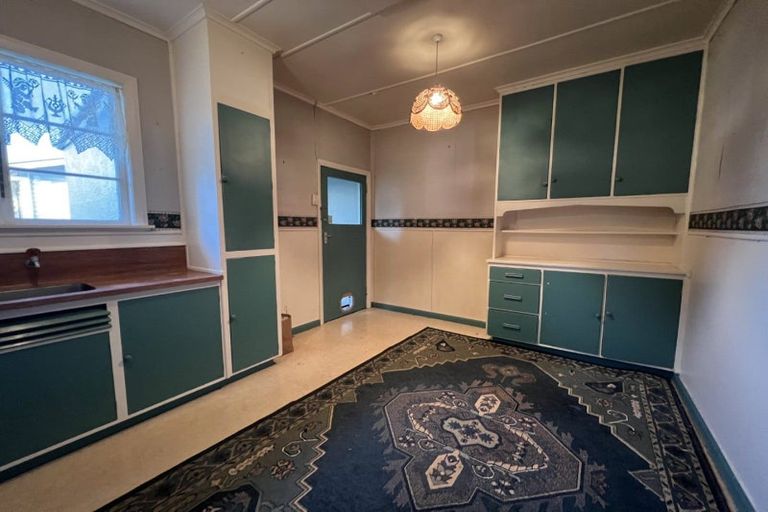 Photo of property in 29-31 Rangitira Avenue, Palmerston North, 4414