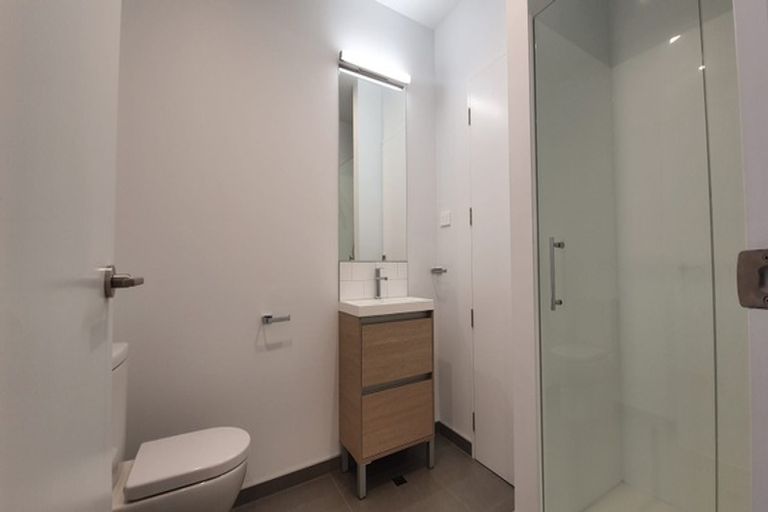 Photo of property in 3a Luxton Place, Mount Pleasant, Christchurch, 8081