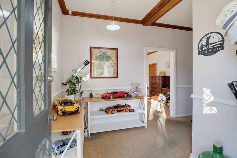 Photo of property in 23 Harris Street, Marton, 4710