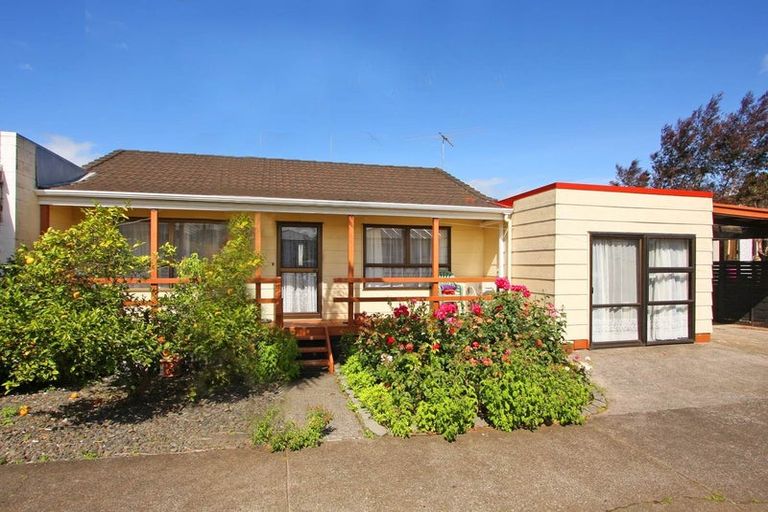 Photo of property in 2/65 Fitzroy Street, Papatoetoe, Auckland, 2104