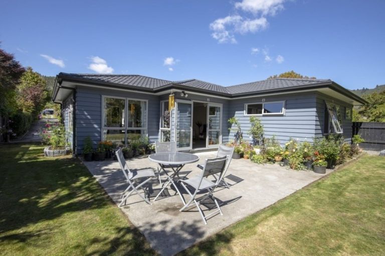 Photo of property in 2/368 Stokes Valley Road, Stokes Valley, Lower Hutt, 5019