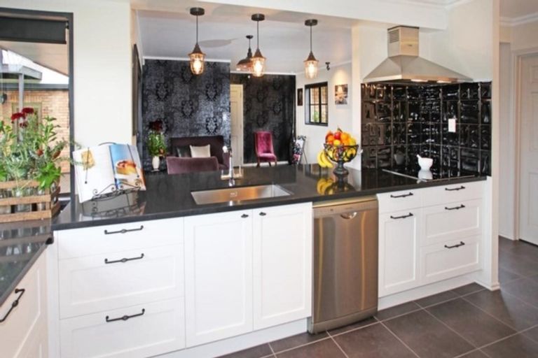 Photo of property in 722 Runciman Road, Runciman, Drury, 2578