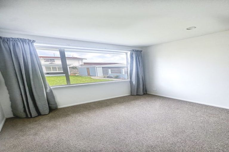 Photo of property in 113 Gayhurst Road, Dallington, Christchurch, 8061